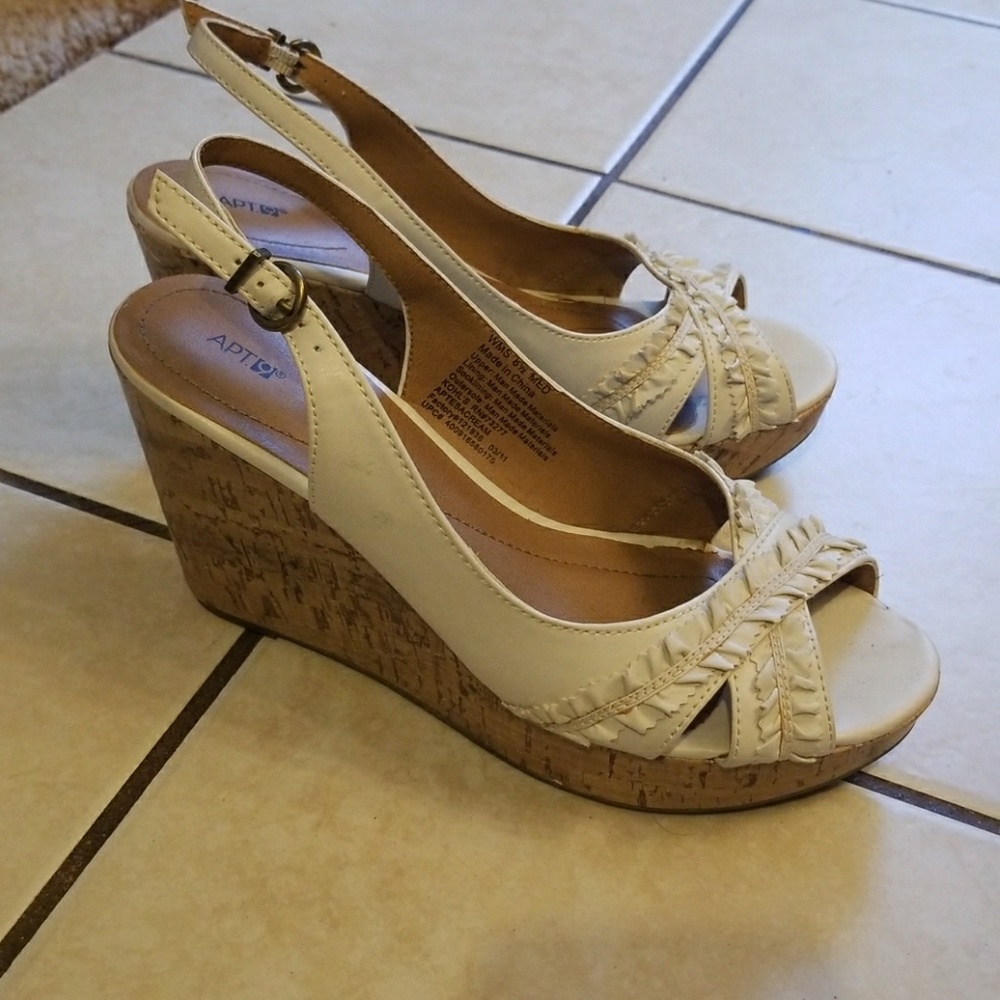 Wedges - Picture 2 of 6